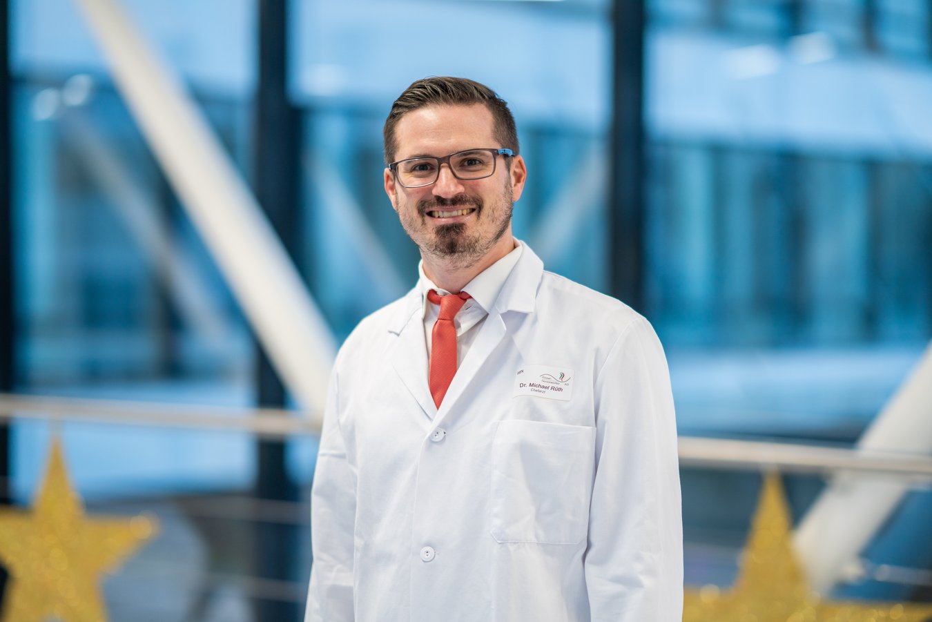 Dr. Michael Rüth